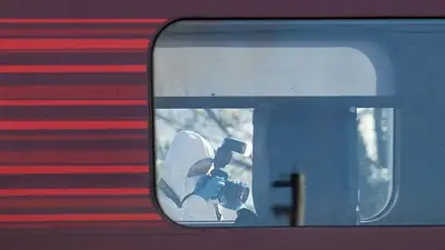 Policía británica dice que apuñalamiento múltiple en tren no es acto terrorista, detiene a dos británicos Policía británica dice que apuñalamiento múltiple en tren no es acto terrorista, detiene a dos británicos