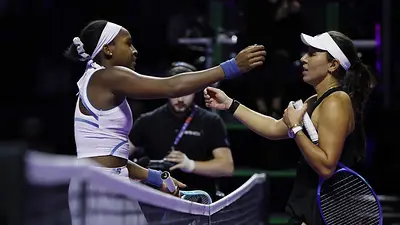 Sabalenka supera a Paolini y Pegula a una Gauff propensa a los errores en las WTA Finals Sabalenka supera a Paolini y Pegula a una Gauff propensa a los errores en las WTA Finals