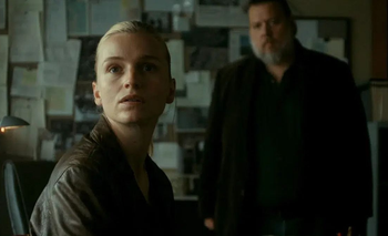 De qué trata La agente encubierta, el thriller de Netflix que es furor | Netflix