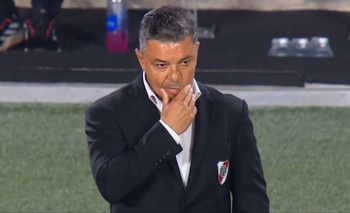 Crisis en River: la hinchada se cansó y explotó contra el equipo de  Gallardo | Fútbol argentino