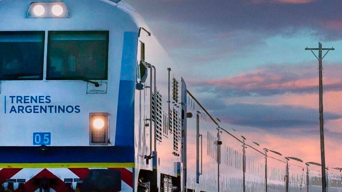 Ferroviarios cerraron paritaria con subas escalonadas, sumas fijas y revisión en agosto