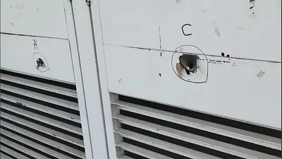 Balearon una escuela secundaria en Rosario y dejaron una nota mafiosa: "Es un desastre" Balearon una escuela secundaria en Rosario y dejaron una nota mafiosa: "Es un desastre"