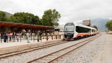 El primer tren solar de América Latina ya funciona en Argentina: conecta cinco pueblos y dos provincias