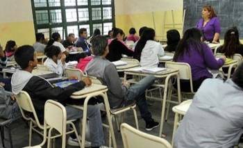 Un estudiante amenazó con "matar a tiros" a docentes y le encontraron un arsenal | Escuelas