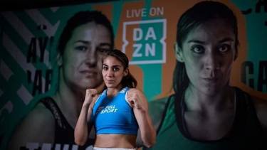 La historia de Karen Carabajal: es psicóloga, el boxeo le salvó la vida y pelea por un título del mundo en Europa