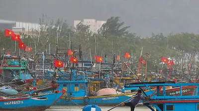 El tifón Kalmaegi lleva lluvia y destrucción a Vietnam; el número de muertos sube a 188 en Filipinas El tifón Kalmaegi lleva lluvia y destrucción a Vietnam; el número de muertos sube a 188 en Filipinas