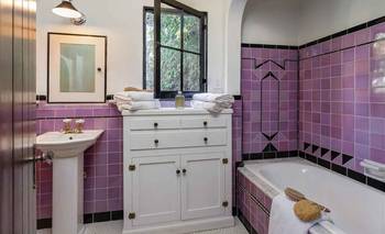 Vuelve una vieja tendencia en decoración de baños para este 2026 | Tendencias