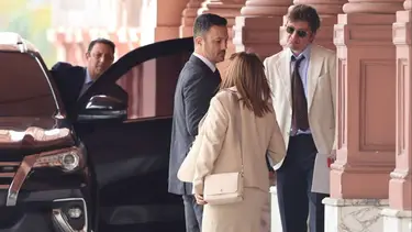 Chispazos entre Bullrich y Santiago Caputo: la SIDE, la ayuda a un campo de la ministra y la ruptura de un bloque