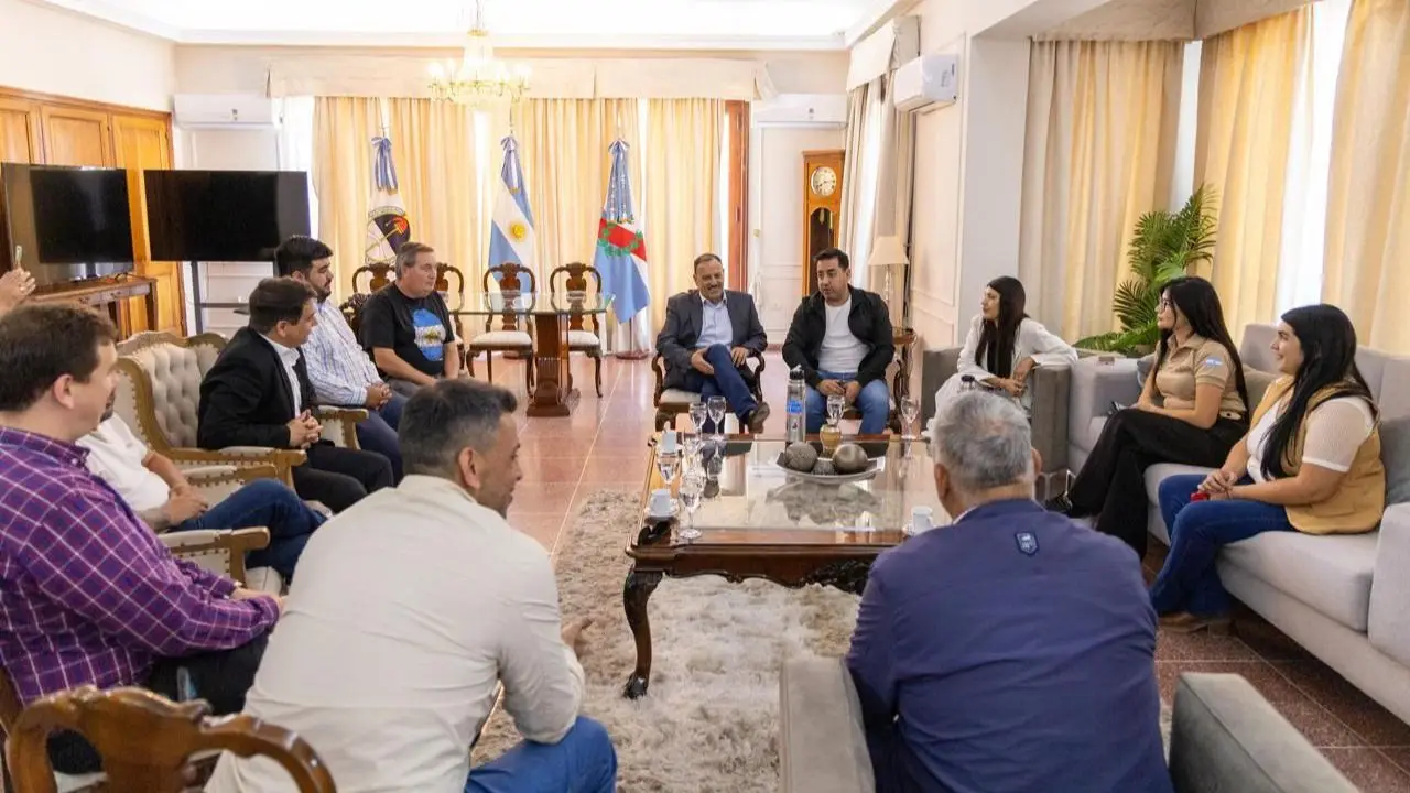 Quintela promueve acuerdos productivos con Buenos Aires y Catamarca para potenciar la economía regional