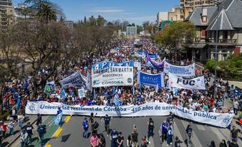 Docentes de la UNC se suman al paro de 72 horas, pero no suspenderán exámenes | Ajuste
