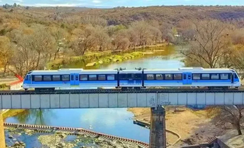 El tren que atraviesa las sierras cordobesas por solo $4600 | Escapadas