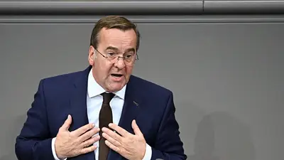Francia, Alemania y España reanudarán negociaciones sobre cazas: fuentes Francia, Alemania y España reanudarán negociaciones sobre cazas: fuentes