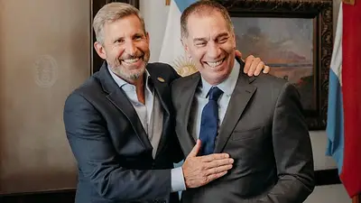 Tras el apoyo al Presupuesto, el Gobierno le anticipó $220.000 millones a Entre Ríos en ATN Tras el apoyo al Presupuesto, el Gobierno le anticipó $220.000 millones a Entre Ríos en ATN