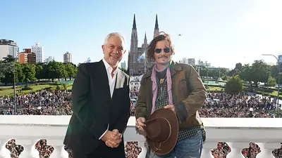 Johnny Depp recibe la distinción de Visitante Ilustre en La Plata Johnny Depp recibe la distinción de Visitante Ilustre en La Plata