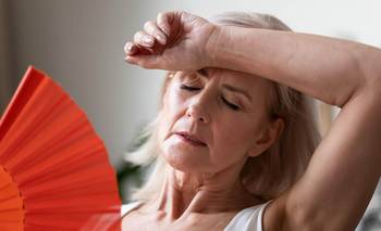 Lo que comas durante la menopausia puede estar ayudando como perjudicándote | Consejos de salud