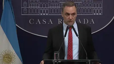Adorni no negó cambios en el monotributo: "Probablemente a alguna le peguen" Adorni no negó cambios en el monotributo: "Probablemente a alguna le peguen"