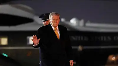 Trump pide al Departamento de Justicia que investigue lazos de Epstein con Bill Clinton y demócratas Trump pide al Departamento de Justicia que investigue lazos de Epstein con Bill Clinton y demócratas