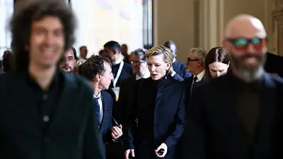 Papa recibe en el Vaticano a estrellas de Hollywood y lamenta el declive del cine Papa recibe en el Vaticano a estrellas de Hollywood y lamenta el declive del cine