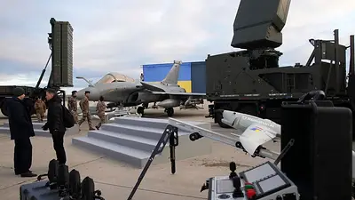 Zelenski viaja a Francia para cerrar acuerdos sobre defensa aérea y aviones de combate Zelenski viaja a Francia para cerrar acuerdos sobre defensa aérea y aviones de combate