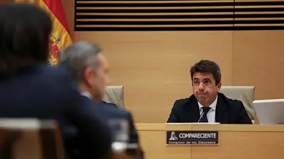 El Congreso español interroga al exlíder valenciano por las inundaciones mortales El Congreso español interroga al exlíder valenciano por las inundaciones mortales