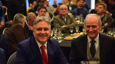 El gobernador Martín Llaryora y el presidente de la Bolsa de Comercio de Córdoba, Manuel Tagle. (Foto: Pedro Castillo / La Voz) El gobernador Martín Llaryora y el presidente de la Bolsa de Comercio de Córdoba, Manuel Tagle. (Foto: Pedro Castillo / La Voz)