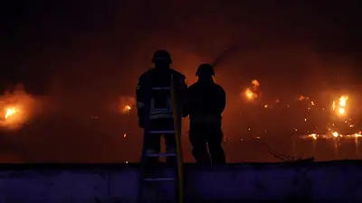 Drones rusos dañan el edificio de la redacción de Suspilne en Dnipró, según la emisora Drones rusos dañan el edificio de la redacción de Suspilne en Dnipró, según la emisora