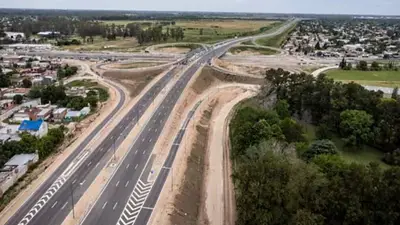 Cuál es la autopista que tardó 20 años en construirse. Cuál es la autopista que tardó 20 años en construirse.