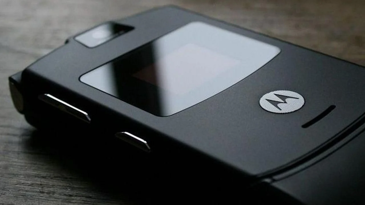 Motorola V3