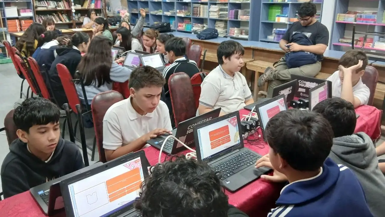 Formosa lanzó un innovador sistema integral de monitoreo digital educativo y se consolida como pionera nacional