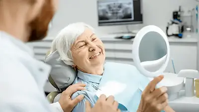 Jubilada en el dentista Jubilada en el dentista