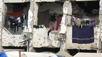 Niña en las ruinas de Gaza Niña en las ruinas de Gaza