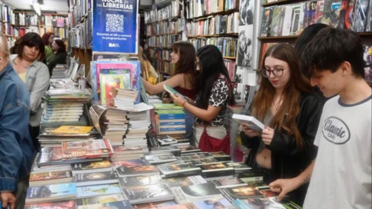 Cómo booktok está redefiniendo la forma en que se consume y se difunde la literatura en Argentina y el mundo. Booktokers conocidas de Argentina.