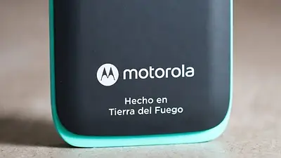 Revivió el Motorola C115: así es el modelo 2025 "Industria argentina", según la Inteligencia artificial Revivió el Motorola C115: así es el modelo 2025 "Industria argentina", según la Inteligencia artificial
