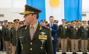 Rechazo y alarma por la decisión de Milei de poner a un militar a cargo de Defensa | Javier milei presidente