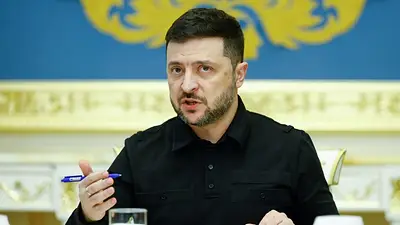 Zelenski dice que está trabajando con EEUU y otros socios en propuestas de paz Zelenski dice que está trabajando con EEUU y otros socios en propuestas de paz