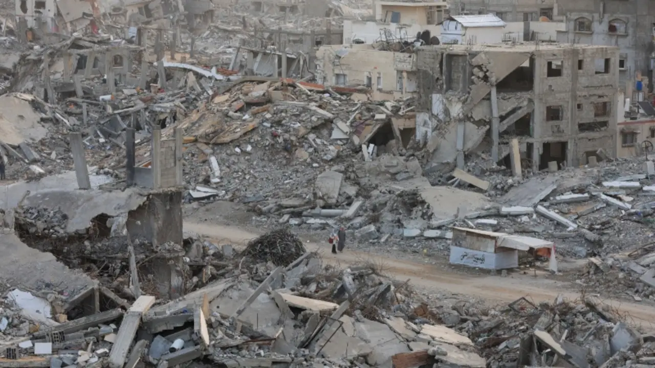 La tregua en Gaza avanza lentamente mientras persiste la violencia entre Israel y Hamás