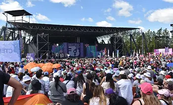 Encuentro de Mujeres: la potencia del cuerpo a cuerpo en los encuentros feministas | Al margen