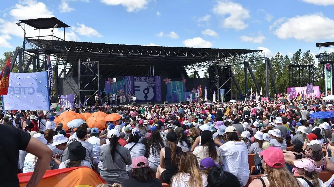 Encuentro de mujeres y disidencias: la potencia del cuerpo a cuerpo en los encuentros feministas