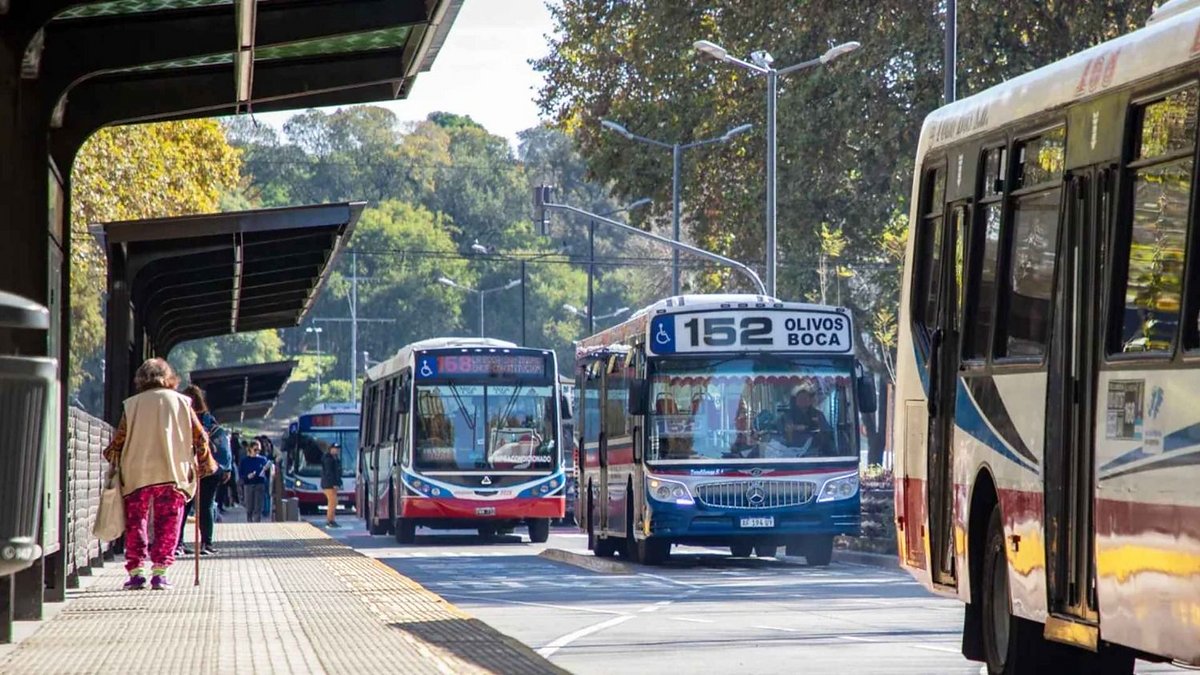 Uno de los colectivos más usados en Buenos Aires deja de circular en ...