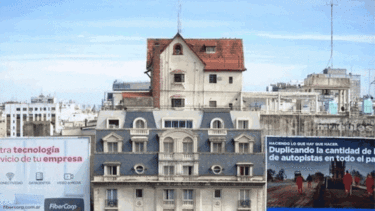 La historia oculta del chalet de la 9 de julio que podría desaparecer llevándose casi 98 años de memoria porteña