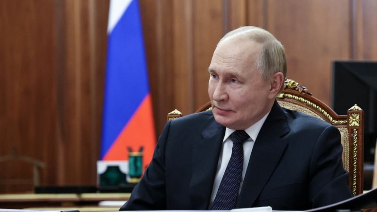 Identidad Rusa Putin afirma que las autoridades deben