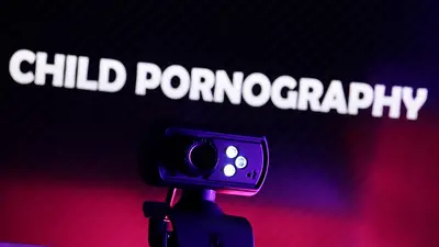 La UE no obligará a las grandes tecnológicas a detectar y eliminar la pornografía infantil La UE no obligará a las grandes tecnológicas a detectar y eliminar la pornografía infantil