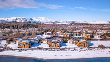 Es el lugar ideal para el astroturismo en el verano 2026 y tiene vista directa al Nahuel Huapí