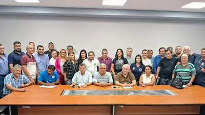 La CGT Formosa se declaró en alerta por las políticas libertarias de Milei y ratificó su apoyo al Modelo Formoseño La CGT Formosa se declaró en alerta por las políticas libertarias de Milei y ratificó su apoyo al Modelo Formoseño