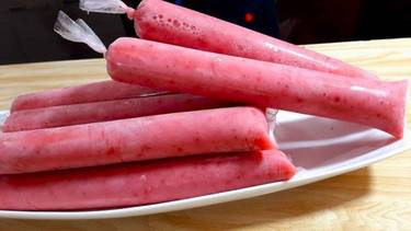 Receta para los chicos en verano: cómo hacer jugos naranjú caseros de frutilla, frescos y deliciosos
