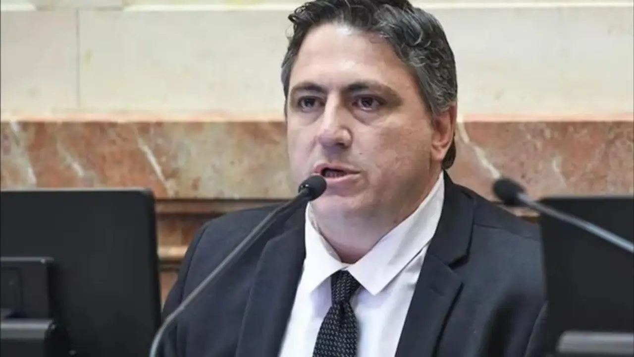 Después de los embargos a sus empresas, Paoltroni enfrenta un pedido de expulsión del Senado por presunta “inhabilidad moral”