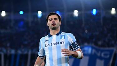 Santiago Sosa abrió la puerta para irse de Racing y preocupó a Costas: "Si llegarán ofertas"