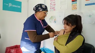 El Gobierno de Buenos Aires superó las 140 mil dosis de vacuna aplicadas contra el dengue El Gobierno de Buenos Aires superó las 140 mil dosis de vacuna aplicadas contra el dengue