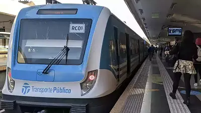 Tren Sarmiento: habrá un nuevo cronograma de horarios y mayores frecuencias a partir de diciembre Tren Sarmiento: habrá un nuevo cronograma de horarios y mayores frecuencias a partir de diciembre