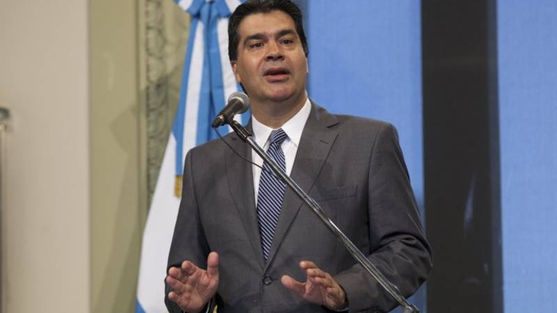 El Gobierno, contra La Nación por "doble moral"